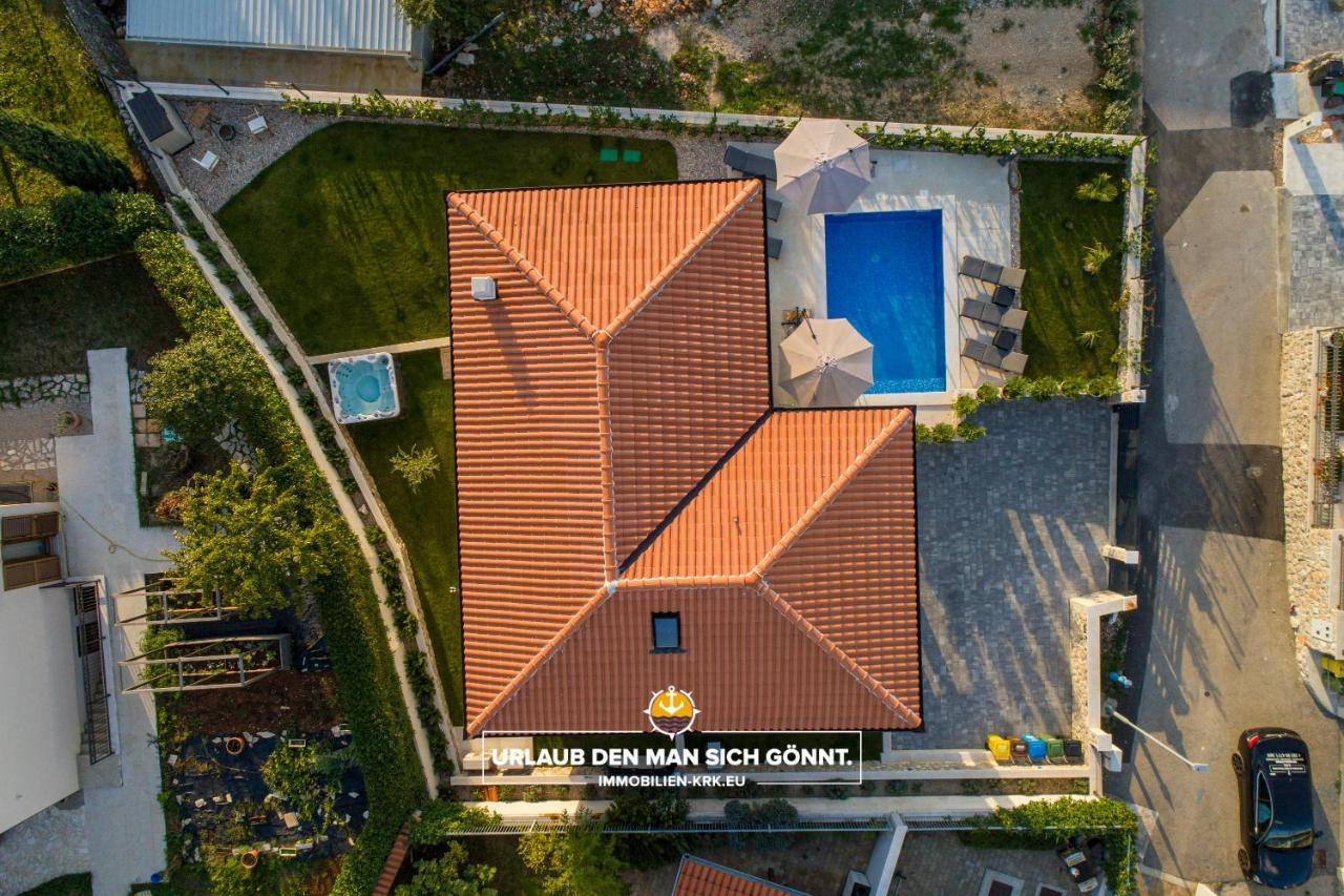 Villa Richard Malinska Exterior foto
